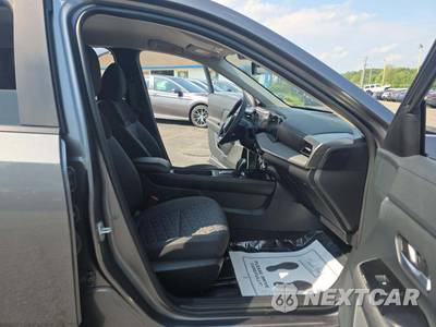 2025 Nissan Kicks SV - zdjęcie 17 z 24 - miniatura