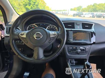 2019 Nissan Sentra SV - zdjęcie 10 z 27 - miniatura