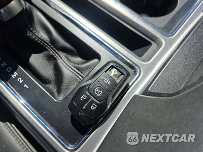 2015 Ford F-150 Platinum Crew Cab Short Bed - zdjęcie 8 z 33 - miniatura