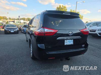 2017 Toyota Sienna Limited Premium 7-Passenger 119.3" WB - zdjęcie 2 z 28 - miniatura