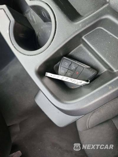 2025 Chevrolet Silverado 1500 LT Crew Cab Short Bed 1LT - zdjęcie 8 z 23 - miniatura