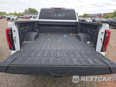 2026 GMC Sierra 3500HD AT4 Crew Cab Medium Bed - zdjęcie 14 z 22 - miniatura