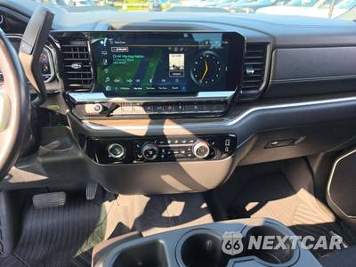 2022 Chevrolet Silverado 1500 LT Trail Boss Crew Cab Short Bed 2LT - zdjęcie 7 z 18 - miniatura