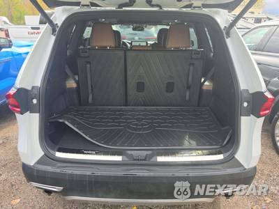 2026 Toyota Grand Highlander Hybrid MAX Platinum - zdjęcie 15 z 21 - miniatura