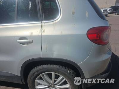2010 Volkswagen Tiguan SE w/Leather - zdjęcie 27 z 33 - miniatura