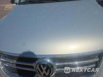 2010 Volkswagen Tiguan SE w/Leather - zdjęcie 21 z 33 - miniatura