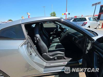 2016 Nissan GT-R Premium - zdjęcie 18 z 25 - miniatura