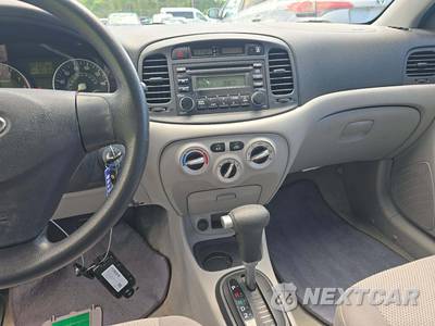 2007 Hyundai Accent GLS Sedan - zdjęcie 10 z 20 - miniatura