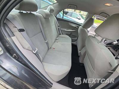 2011 Toyota Corolla LE - zdjęcie 16 z 26 - miniatura