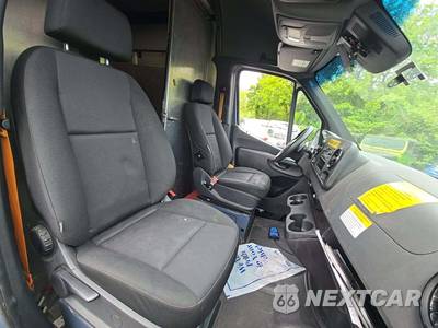 2021 Mercedes-Benz Sprinter 2500 Cargo Van High Roof 170.0" WB - zdjęcie 17 z 35 - miniatura