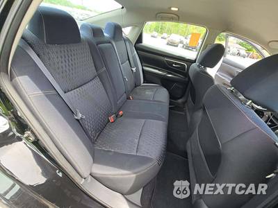 2017 Nissan Altima 2.5 SV - zdjęcie 16 z 30 - miniatura