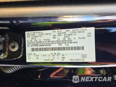 2025 Ford F-150 Lariat Crew Cab Short Bed - zdjęcie 2 z 19 - miniatura