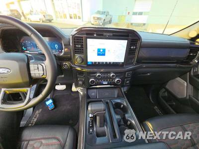 2025 Ford F-150 Lariat Crew Cab Short Bed - zdjęcie 7 z 19 - miniatura