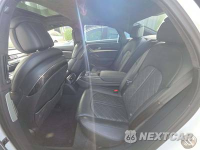 2014 Audi S8 - zdjęcie 13 z 23 - miniatura