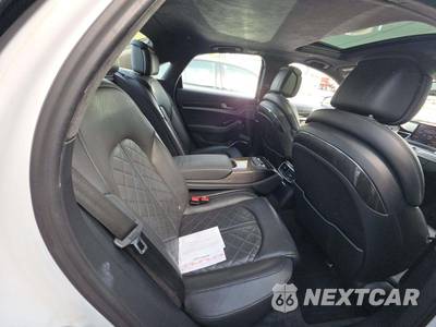 2014 Audi S8 - zdjęcie 16 z 23 - miniatura