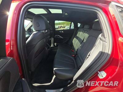 2022 BMW X6 Sports Activity Coupe xDrive40i - zdjęcie 13 z 22 - miniatura