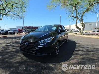 2025 Nissan Versa SV - zdjęcie 1 z 17 - miniatura