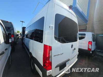 2026 Mercedes-Benz Sprinter 2500 Passenger Van Standard Roof 144.0" WB - zdjęcie 2 z 23 - miniatura
