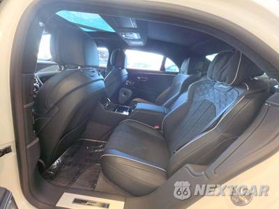2025 Bentley Flying Spur Speed V8 Hybrid - zdjęcie 13 z 21 - miniatura