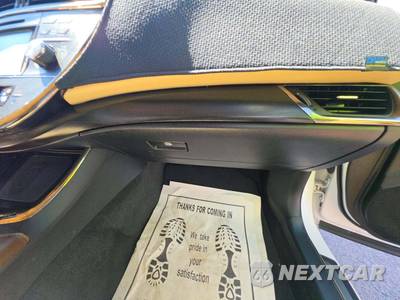 2017 Toyota Avalon Limited - zdjęcie 19 z 23 - miniatura