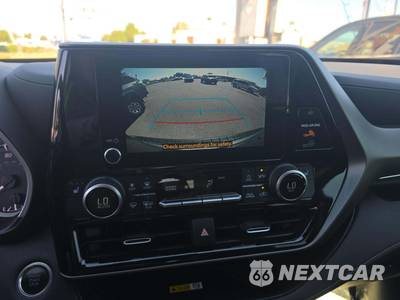 2024 Toyota Highlander XLE - zdjęcie 10 z 21 - miniatura