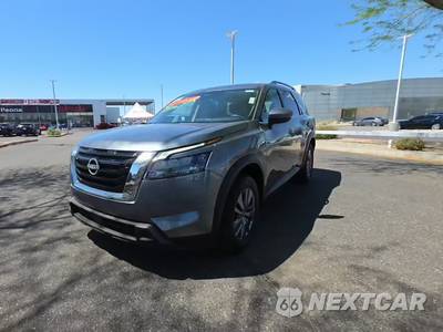 2025 Nissan Pathfinder SV - zdjęcie 1 z 18 - miniatura