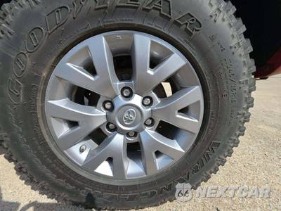 2018 Toyota Tacoma SR5 Crew Cab Medium Bed - zdjęcie 32 z 43 - miniatura