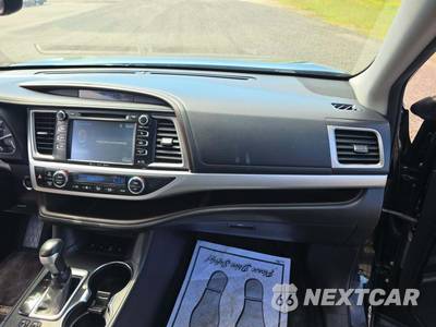 2018 Toyota Highlander XLE - zdjęcie 17 z 18 - miniatura
