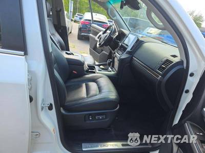 2017 Toyota Land Cruiser - zdjęcie 16 z 19 - miniatura
