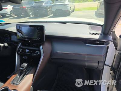 2022 Toyota Venza XLE - zdjęcie 16 z 17 - miniatura