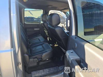 2015 Ford Super Duty F-350 Lariat Crew Cab Medium Bed - zdjęcie 16 z 20 - miniatura