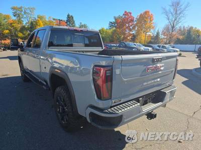 2024 GMC Sierra 3500HD AT4 Crew Cab Medium Bed 4SB - zdjęcie 2 z 23 - miniatura