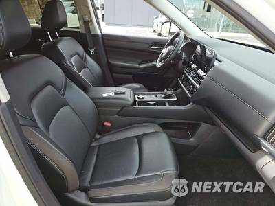 2024 Nissan Pathfinder SL - zdjęcie 19 z 23 - miniatura