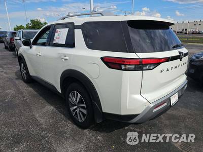2024 Nissan Pathfinder SL - zdjęcie 2 z 23 - miniatura