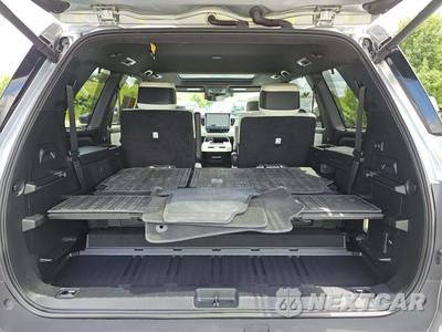 2024 Toyota Sequoia Capstone - zdjęcie 12 z 19 - miniatura