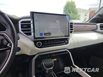 2024 Toyota Sequoia Capstone - zdjęcie 7 z 19 - miniatura