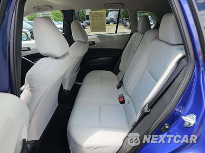 2022 Toyota Corolla Cross LE - zdjęcie 10 z 19 - miniatura