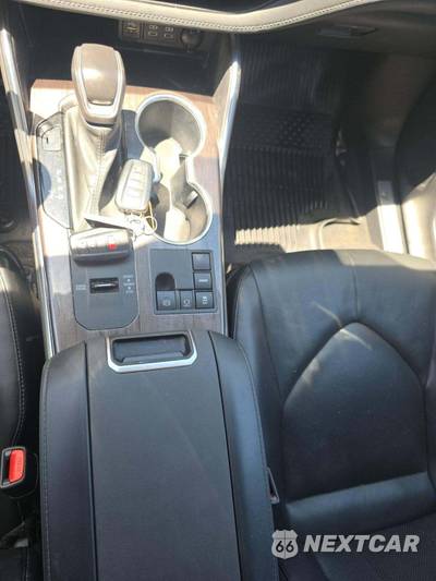 2023 Toyota Highlander Limited - zdjęcie 5 z 23 - miniatura
