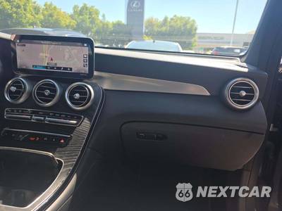 2021 Mercedes-Benz GLC 300 4MATIC - zdjęcie 19 z 22 - miniatura