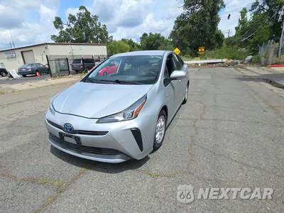 2019 Toyota Prius LE - zdjęcie 1 z 39 - miniatura