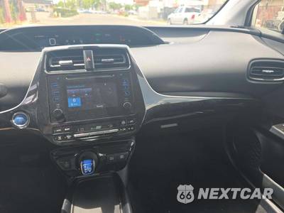 2019 Toyota Prius LE - zdjęcie 7 z 39 - miniatura