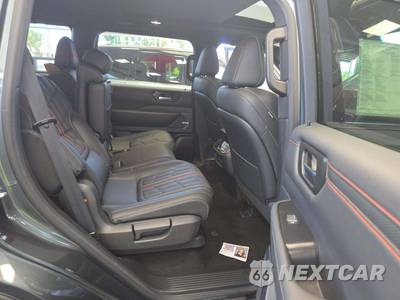 2026 Nissan Armada PRO-4X - zdjęcie 17 z 21 - miniatura