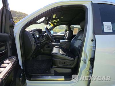 2023 Ram 3500 Limited Extended Crew Cab Medium Bed - zdjęcie 3 z 23 - miniatura