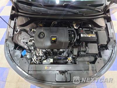 2020 Hyundai Elantra SE Sedan - zdjęcie 23 z 27 - miniatura