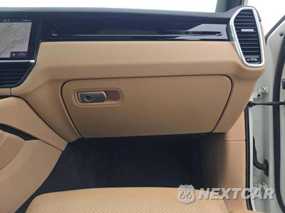2021 Porsche Cayenne - zdjęcie 16 z 22 - miniatura