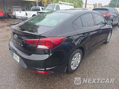 2020 Hyundai Elantra SE Sedan - zdjęcie 3 z 24 - miniatura