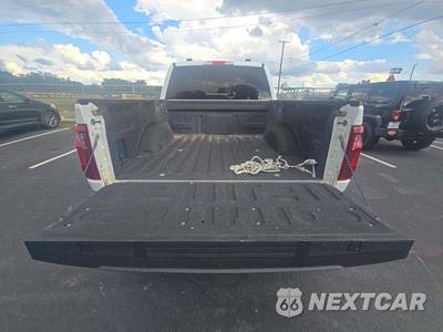 2024 Ford F-150 XLT Crew Cab Short Bed - zdjęcie 14 z 22 - miniatura