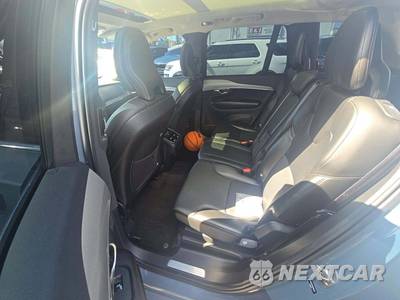 2022 Volvo XC90 T5 Momentum 7-Passenger - zdjęcie 13 z 23 - miniatura