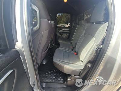 2022 Ram 1500 Big Horn Extended Cab Medium Bed - zdjęcie 13 z 21 - miniatura
