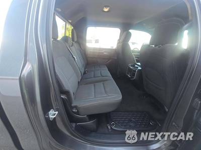 2021 Ram 1500 Big Horn Crew Cab Short Bed - zdjęcie 16 z 20 - miniatura